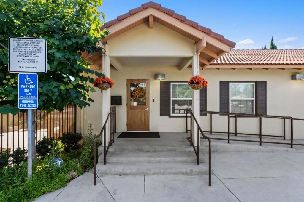 2070 Homestead Road, Santa Clara, CA 95050 — photo 1