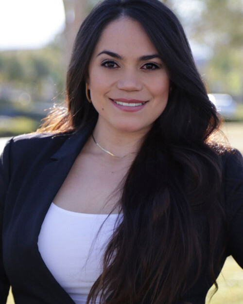 Paola Escalona is a real estate agent in Summerlin, Nevada