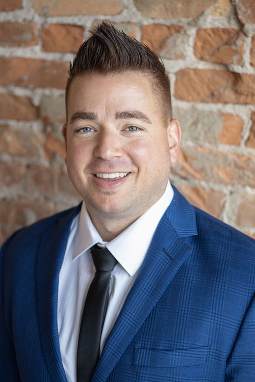 Michael Arave is a real estate agent in Ogden