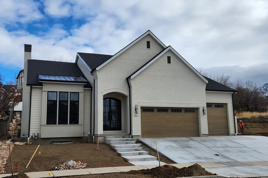 Home by Eagle Summit Construction